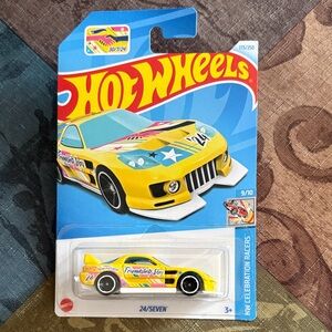 🛍️5/$20🛍️24/Seven Yellow Toy Car